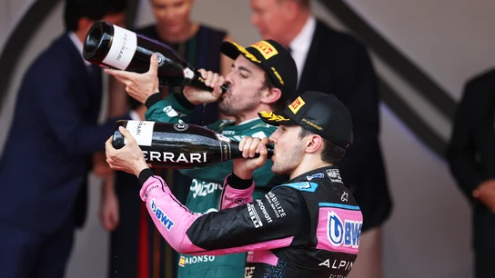 Fernando Alonso y Esteban Ocon en el Mónaco Fernando Alonso y Esteban Ocon en el Mónaco