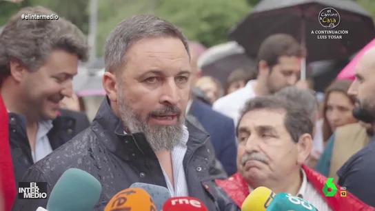 Vídeo manipulado - El momento en el que cae un meteorito mientras habla Santiago Abascal Vídeo manipulado - El momento en el que cae un meteorito mientras habla Santiago Abascal