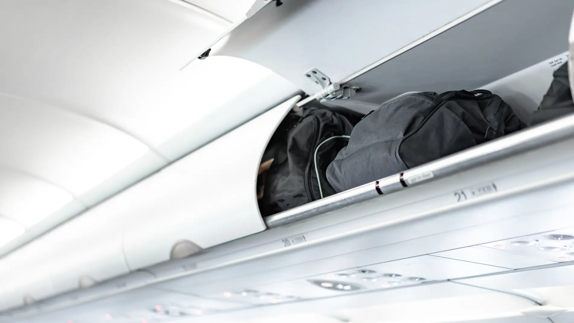 Maletas de cabina para llevarlo todo en tu viaje y no pagar de más en  vuelos low cost