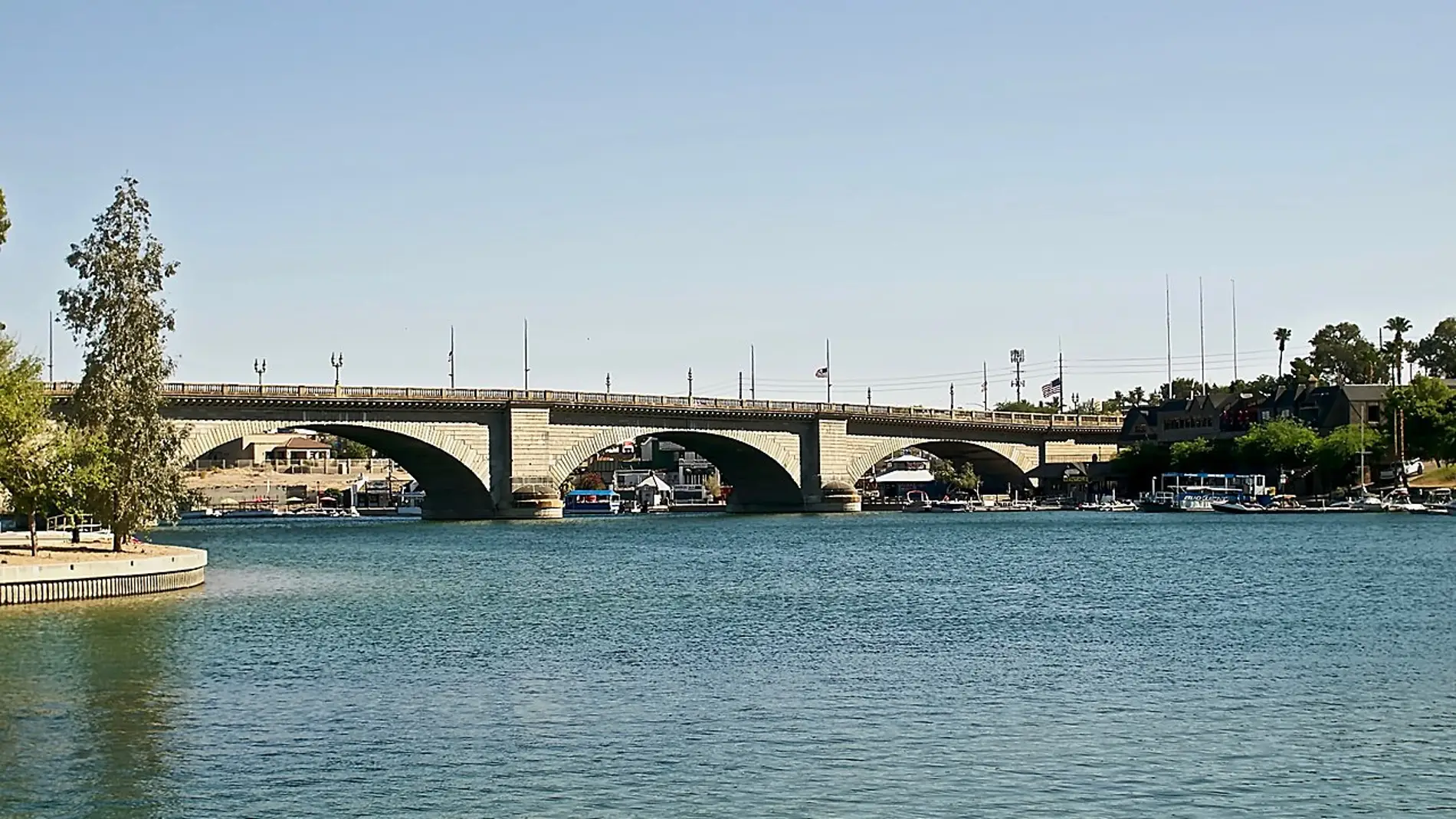 ¿Sabes por qué el Puente de Londres original está en Arizona?