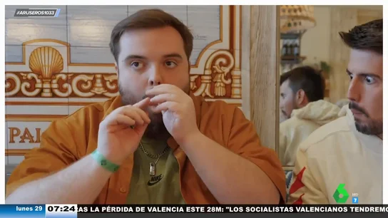 La reacción de Ibai al probar una tortilla de patatas en Londres: "Si soy español, me acaban de llamar hijo de p..." La reacción de Ibai al probar una tortilla de patatas en Londres: "Si soy español, me acaban de llamar hijo de p..."