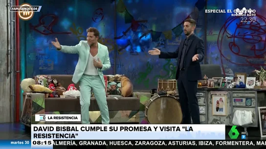 Así reacciona Rosanna Zanetti cuando Bisbal le pide permiso delante de Broncano para hablar de sus relaciones sexuales Así reacciona Rosanna Zanetti cuando Bisbal le pide permiso delante de Broncano para hablar de sus relaciones sexuales