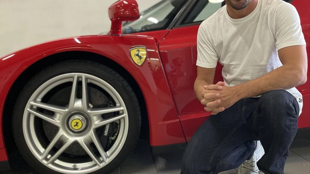 Fernando Alonso y su Ferrari Enzo