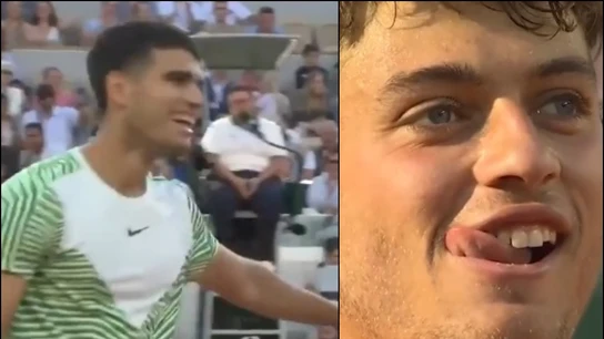 ¡Carlos Alcaraz es un mago! La cara del rival lo dice todo en su estreno en Roland Garros ¡Carlos Alcaraz es un mago! La cara del rival lo dice todo en su estreno en Roland Garros