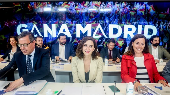 La presidenta de la Comunidad de Madrid, Isabel Díaz Ayuso, preside la Junta Directiva del Partido Popular de Madrid, en la sede regional del PP de la calle Génova. La presidenta de la Comunidad de Madrid, Isabel Díaz Ayuso, preside la Junta Directiva del Partido Popular de Madrid, en la sede regional del PP de la calle Génova.