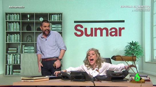 Yolanda Díaz estalla durante las negociaciones de Sumar para el 23J Fotógrafos, carteles de campaña, eslóganes, viajes, inauguraciones, llamadas de Ione Belarra, Ada Colau, Begoña Villacís, Pablo Iglesias o Íñigo Errejón para entrar en Sumar. Cristina Gallego interpreta en este vídeo a la 'Yolanda Díaz' más al límite.