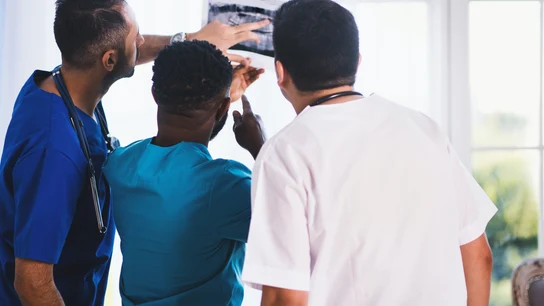 Fotografía de unos profesionales de Ciencias de la Salud Fotografía de unos profesionales de Ciencias de la Salud