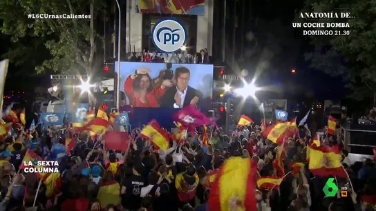El 'ritual' del balcón de Génova desde la época de Aznar que 'vaticina' una victoria del PP en las elecciones generales La imagen de Alberto Núñez Feijóo celebrando la victoria del PP en las autonómicas y municipales del 28M recuerda a otras fiestas del PP con Aznar o Rajoy, que luego ganaron las generales. Los expertos analizan en este vídeo si se repetirá el 23J.