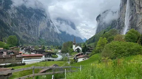 Valle de Lauterbrunnen, en Jungfrau Valle de Lauterbrunnen, en Jungfrau
