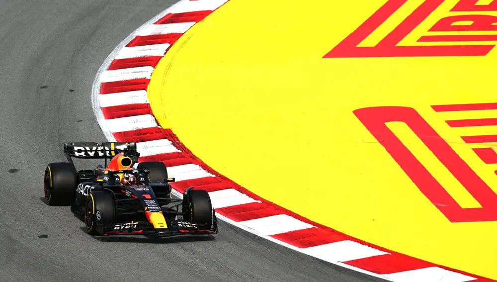 Max Verstappen lidera los libres en Barcelona Max Verstappen lidera los libres en Barcelona