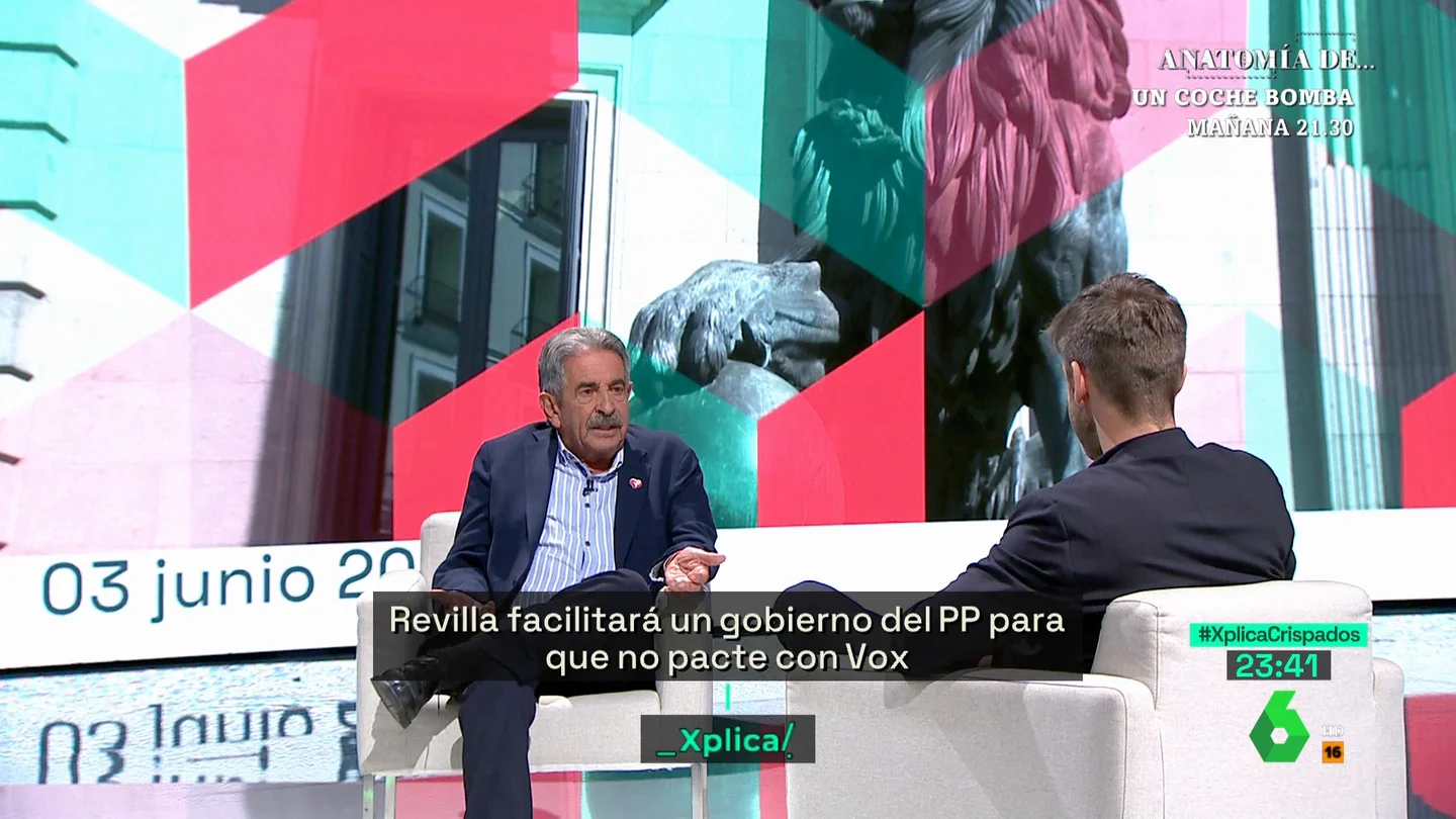 El secretario general del PRC y presidente de Cantabria en funciones, Miguel Ángel Revilla, ha recalcado en laSexta Xplica que se abstendrán para permitir que el PP gobierne sin Vox. "Vamos a negociar que no sean sectarios con los ayuntamientos que no son de su color político y que no se anulen las obras que están en marcha, que se siga siendo reivindicativo con el gobierno que salga en España... cosas lógicas", ha expresado. Revilla asegura que permitirán el gobierno del PP "con el ánimo de que Cantabria no se pare, que quien ha ganado pueda gobernar con tranquilidad y que no caiga en manos de partidos que a nosotros nos parecen peligrosos". No obstante, el político ha mostrado su "respeto absoluto" a los candidatos de Vox, a quienes ha dicho "conocer", así como por los votantes. El secretario general del PRC y presidente de Cantabria en funciones, Miguel Ángel Revilla, ha recalcado en laSexta Xplica que se abstendrán para permitir que el PP gobierne sin Vox. "Vamos a negociar que no sean sectarios con los ayuntamientos que no son de su color político y que no se anulen las obras que están en marcha, que se siga siendo reivindicativo con el gobierno que salga en España... cosas lógicas", ha expresado. Revilla asegura que permitirán el gobierno del PP "con el ánimo de que Cantabria no se pare, que quien ha ganado pueda gobernar con tranquilidad y que no caiga en manos de partidos que a nosotros nos parecen peligrosos". No obstante, el político ha mostrado su "respeto absoluto" a los candidatos de Vox, a quienes ha dicho "conocer", así como por los votantes.