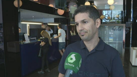 Irte de vacaciones y votar este 23J no es incompatible: hoteles ya se ofrecen a recibir los votos por correo de los turistas