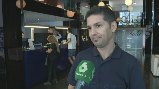 Irte de vacaciones y votar este 23J no es incompatible: hoteles ya se ofrecen a recibir los votos por correo de los turistas Irte de vacaciones y votar este 23J no es incompatible: hoteles ya se ofrecen a recibir los votos por correo de los turistas
