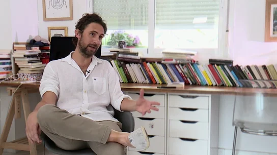 Munárriz, sobre si se repetirán las teorías de pucherazo en las generales "Ante la hipótesis de un voto por correo masivo, por la fecha elegida por el presidente para las elecciones, es campo abonado para dar continuidad a las teorías sobre el apaño electoral", comenta en este vídeo el periodista de InfoLibre Ángel Munárriz.