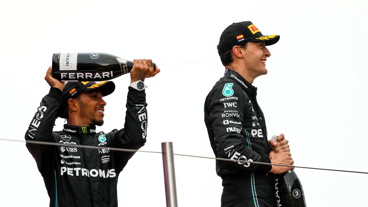 Lewis Hamilton y George Russell Lewis Hamilton y George Russell