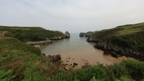Playa de Berellín, en Cantabria Playa de Berellín, en Cantabria