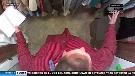 Un joven de 25 años muestra cómo sus padres le someten a exorcismos por ser gay Un joven de 25 años muestra cómo sus padres le someten a exorcismos por ser gay