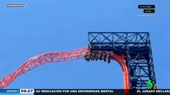 Un fallo eléctrico hace que una montaña se detenga cuando sus pasajeros están bocabajo Un fallo eléctrico hace que una montaña se detenga cuando sus pasajeros están bocabajo