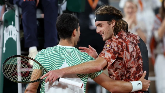 Tsisipas y Carlos Alcaraz Tsisipas y Carlos Alcaraz