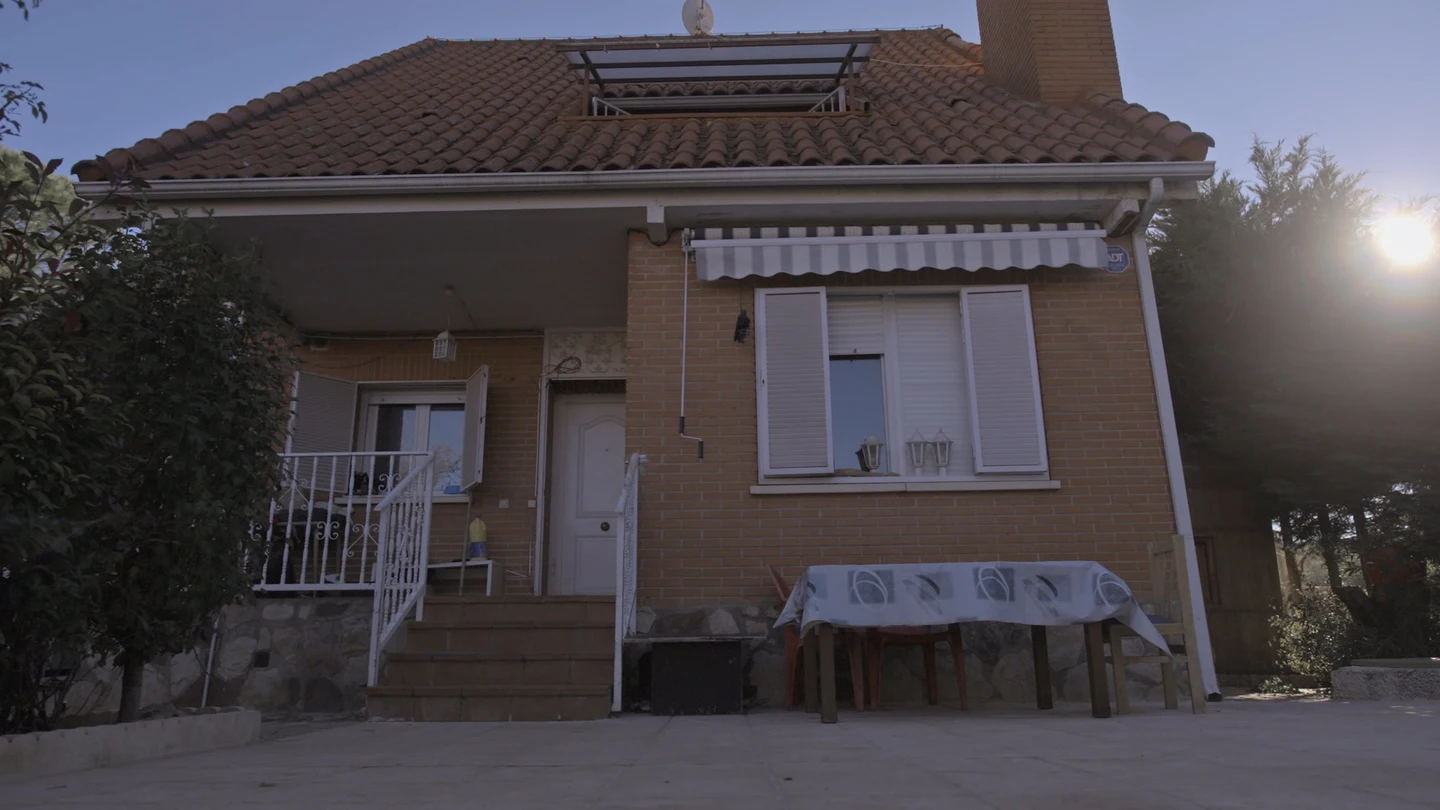 Así es la urbanización del famoso crimen de Pioz: aislada, sin ley e ideal para pasar desapercibido Así es la urbanización del famoso crimen de Pioz: aislada, sin ley e ideal para pasar desapercibido
