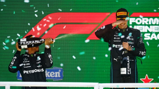 Lewis Hamilton y George Russell Lewis Hamilton y George Russell