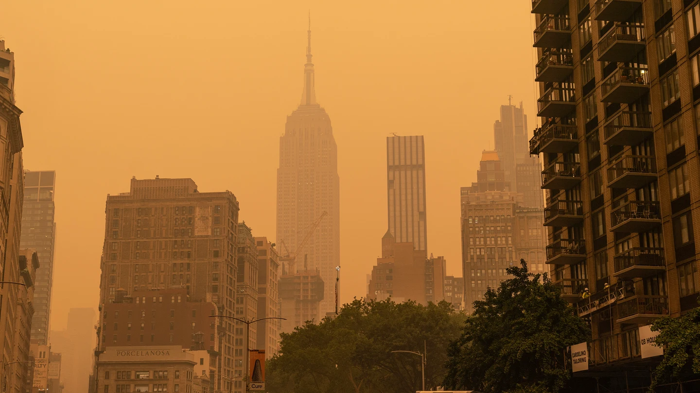 Nueva York cubierto de una nube naranja a causa de los incendios en Canada Nueva York cubierto de una nube naranja a causa de los incendios en Canada