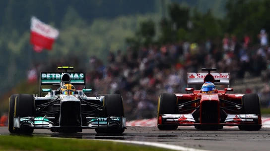 Fernando Alonso y Lewis Hamilton en 2013 Fernando Alonso y Lewis Hamilton en 2013