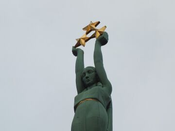 Monumento a la Libertad de Riga: ¿sabías que estuvo a punto de destruirse en la Segunda Guerra Mundial?