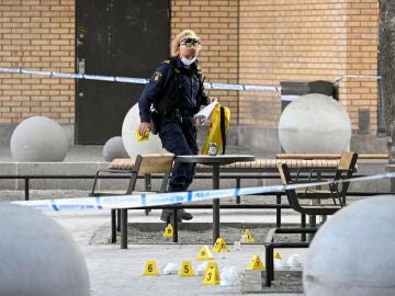 Two teenagers die and two people are injured in a shooting in Stockholm: there are two detainees