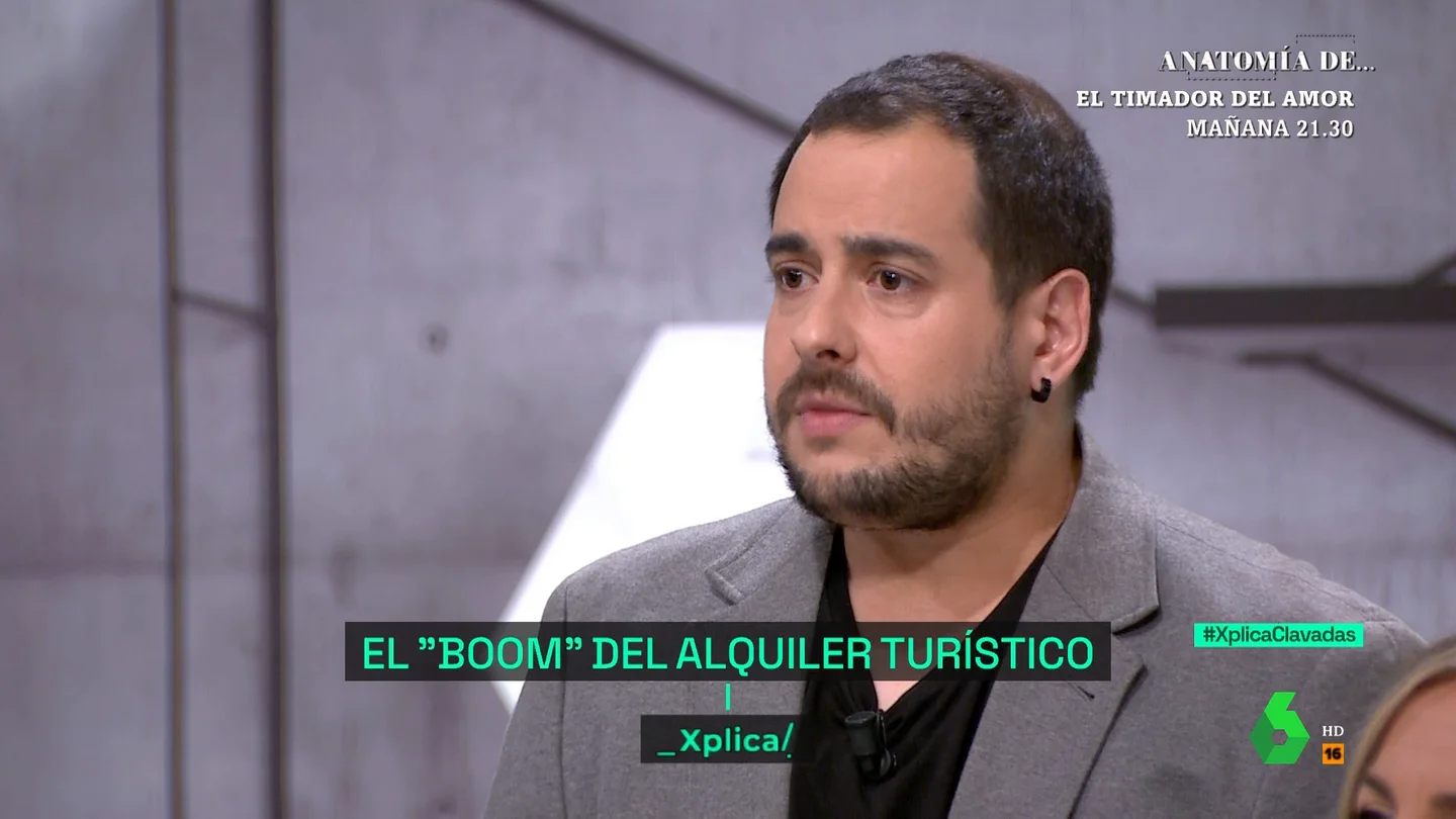 La reflexión del economista Julen Bollain: defiende un uso de la vivienda turística "regulado" porque se "democratiza el sector" La reflexión del economista Julen Bollain: defiende un uso de la vivienda turística "regulado" porque se "democratiza el sector"