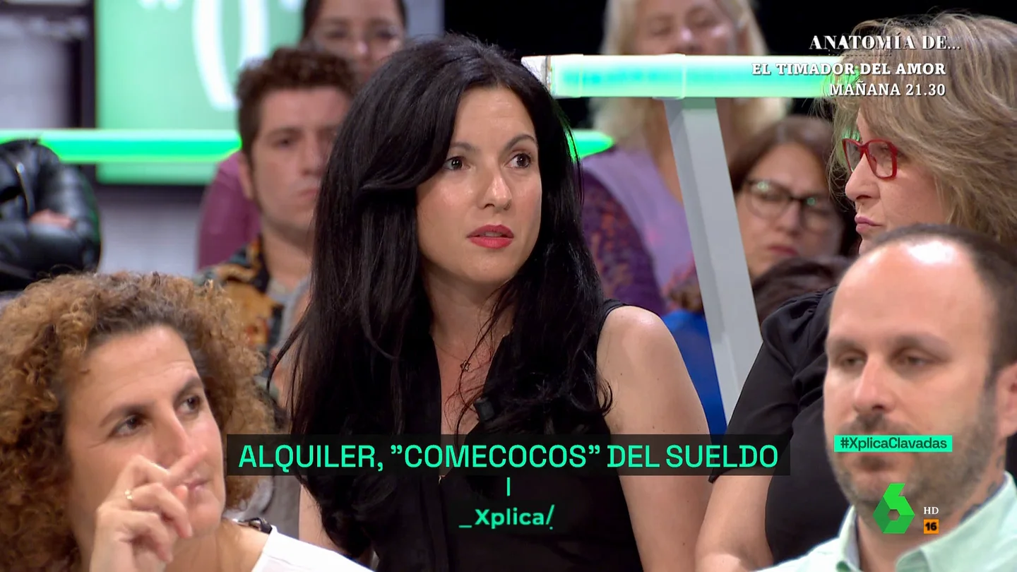 La queja de Pilar, enfermera gallega, sobre la inestabilidad laboral: "Tengo compañeros que han acumulado 450 contratos de trabajo" La queja de Pilar, enfermera gallega, sobre la inestabilidad laboral: "Tengo compañeros que han acumulado 450 contratos de trabajo"