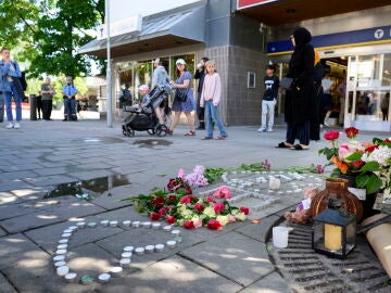 A 15-year-old boy dies in a shooting in a shopping center in Stockholm (Sweden)