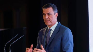 Sánchez avisa del "riesgo" jurídico y presupuestario si Feijóo deroga medidas acordadas con Bruselas.