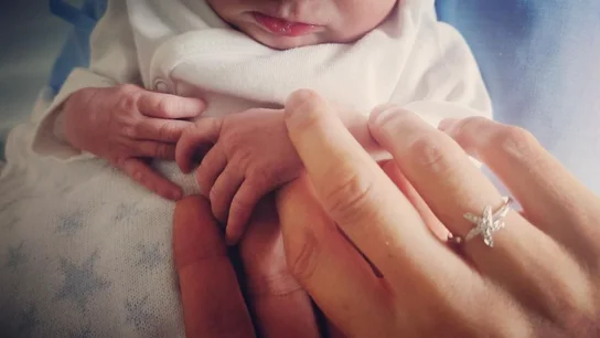 Andrea Ropero e Iñaki López comparten la primera foto de su hija, Jara Andrea Ropero e Iñaki López comparten la primera foto de su hija, Jara