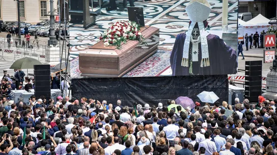 Italia despide a Berlusconi en un funeral de Estado Italia despide a Berlusconi en un funeral de Estado