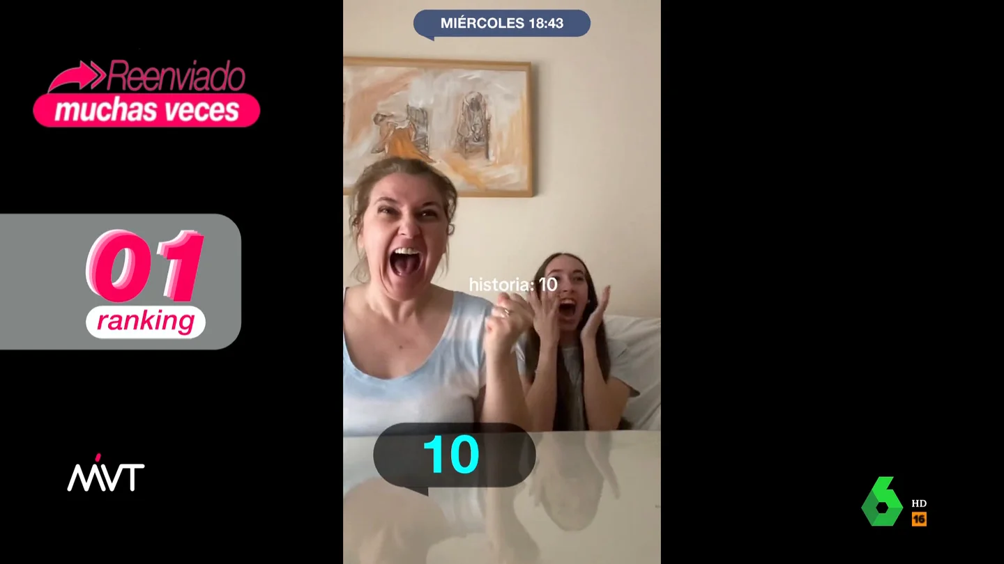 La emoción de una joven y su madre al conocer las notas de la EBAU "Toda la gente que tiene vocación debería entrar sí o sí", afirma Cristina Pardo al ver la reacción viral de una joven que aspira a entrar en Enfermería y su madre al conocer las notas de la EBAU. ¿Le dará la nota? La respuesta en este vídeo.
