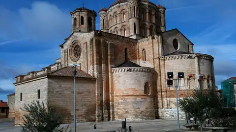 Colegiata de Santa María la Mayor Colegiata de Santa María la Mayor