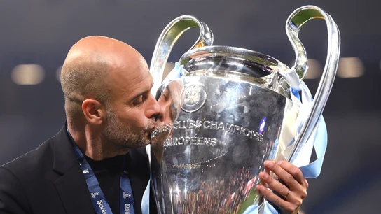 El aplaudido gesto de Pep Guardiola con el staff del Manchester City El aplaudido gesto de Pep Guardiola con el staff del Manchester City