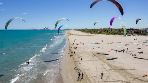 Castelló, destino ideal para los amantes del surf, el kitesurf... Castelló, destino ideal para los amantes del surf, el kitesurf...
