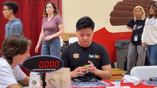 Así bate Max Park el récord mundial del cubo de Rubik en 3,13 segundos Así bate Max Park el récord mundial del cubo de Rubik en 3,13 segundos