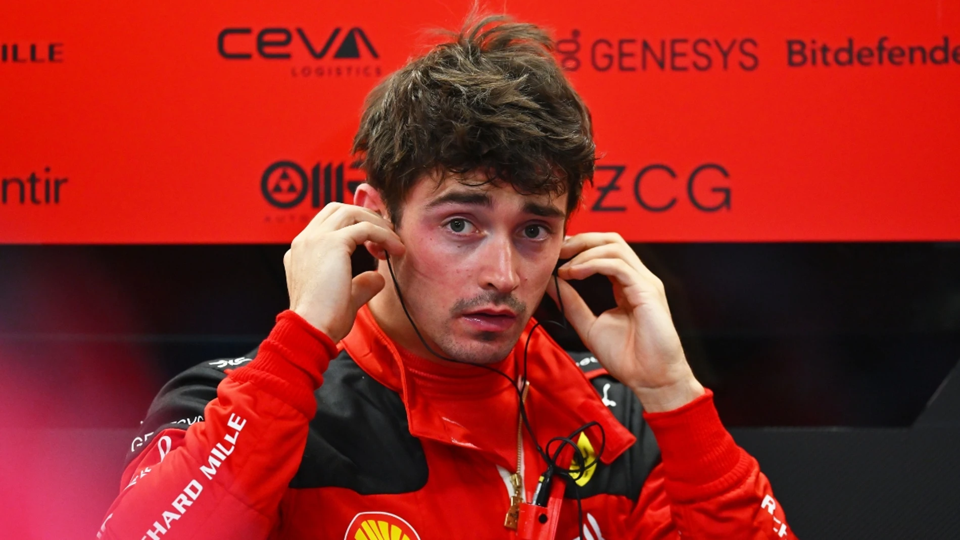 Charles Leclerc empieza a hartarse de Ferrari: Voy a tener que hablar con  el equipo