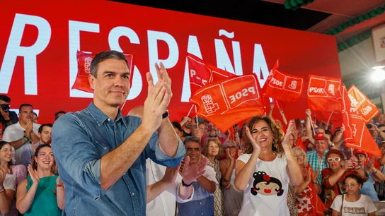 Pedro Sánchez se reivindica "con más fuerza que nunca" para frenar a Vox y al PP Pedro Sánchez se reivindica "con más fuerza que nunca" para frenar a Vox y al PP