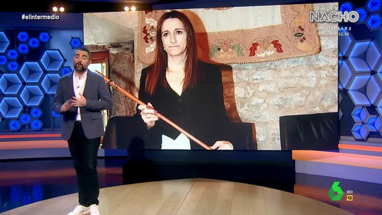Dani Mateo, de la nueva alcaldesa de San Vicente de la Abarquera Dani Mateo analiza curiosidades de los recién constituidos ayuntamientos tras el 28M, desde el "que os den a todos" de Trias en Barcelona, al alcalde que ha durado menos de un día por tener un accidente de coche y triplicar la tasa de alcohol.
