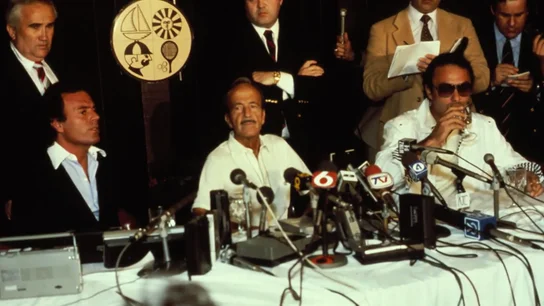 Así vivió Julio Iglesias el secuestro de Papuchi por ETA: "Dijo que si mataban a su padre, dejaba de cantar" Así vivió Julio Iglesias el secuestro de Papuchi por ETA: "Dijo que si mataban a su padre, dejaba de cantar"