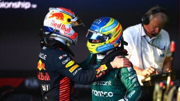 Max Verstappen y Fernando Alonso