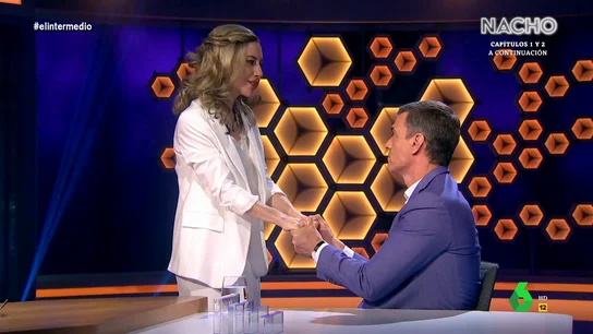 Pedro Sánchez, a 'Yolanda Díaz' sobre ser su vicepresidente: "Yo contigo al fin del mundo, con lo que hemos sufrido" Pedro Sánchez, a 'Yolanda Díaz' sobre ser su vicepresidente: "Yo contigo al fin del mundo, con lo que hemos sufrido"
