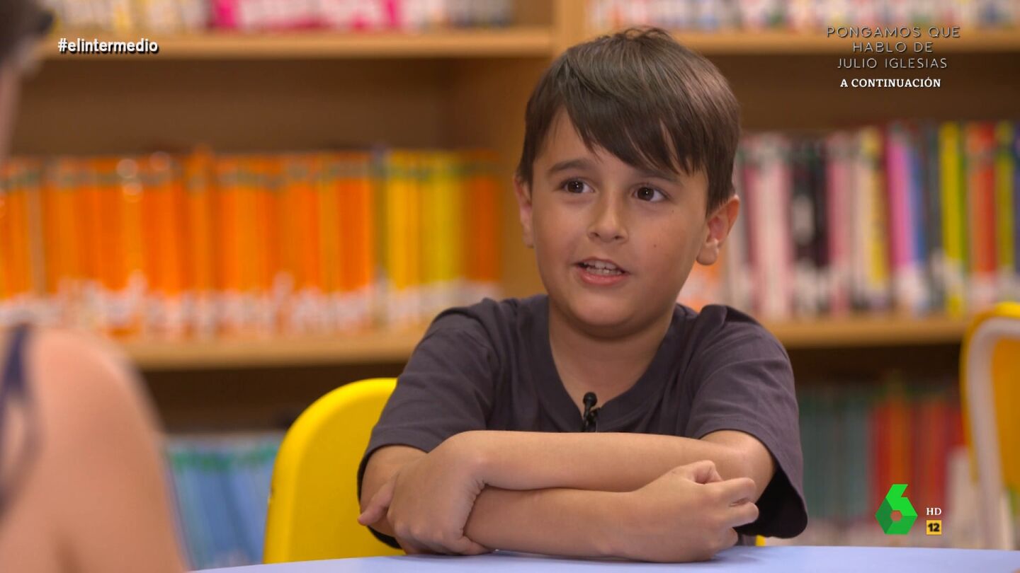 "Yo de ni&ntilde;o, recuerdo que todo el rato que ve&iacute;a un ni&ntilde;o le dec&iacute;a '&iquest;quieres ser mi amigo'", recuerda Nicol&aacute;s, uno de los ni&ntilde;os y ni&ntilde;as que entrevista Thais Villas en este v&iacute;deo y con los que ha hablado sobre la amistad en todas sus formas.