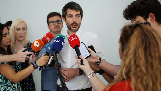 Sumar se encuentra "cómodo" con la consulta catalana que proponen los comunes: "La vamos a defender" Sumar se encuentra "cómodo" con la consulta catalana que proponen los comunes: "La vamos a defender"