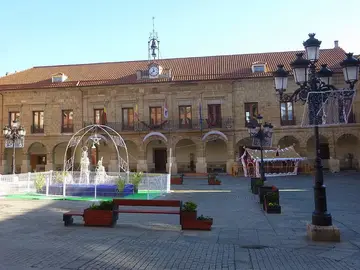 Plaza Mayor de Benavente: ¿qué nombre recibe cada edificio y por qué es tan especial? Plaza Mayor de Benavente: ¿qué nombre recibe cada edificio y por qué es tan especial?