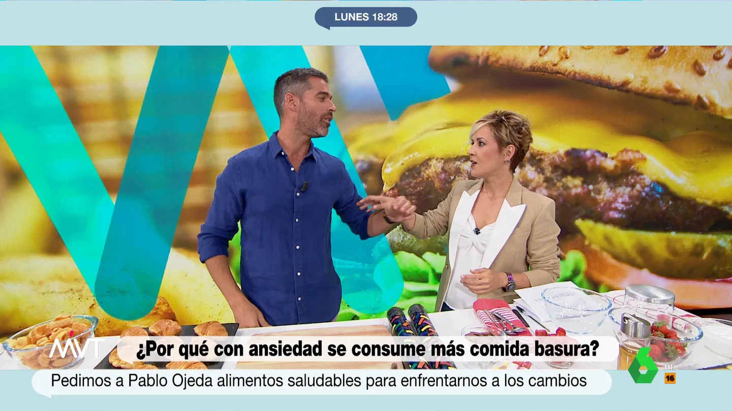 Pablo Ojeda desvela cuáles son los alimentos que debes elegir para calmar tu ansiedad por comer (y evitar la comida basura) Pablo Ojeda desvela cuáles son los alimentos que debes elegir para calmar tu ansiedad por comer (y evitar la comida basura)